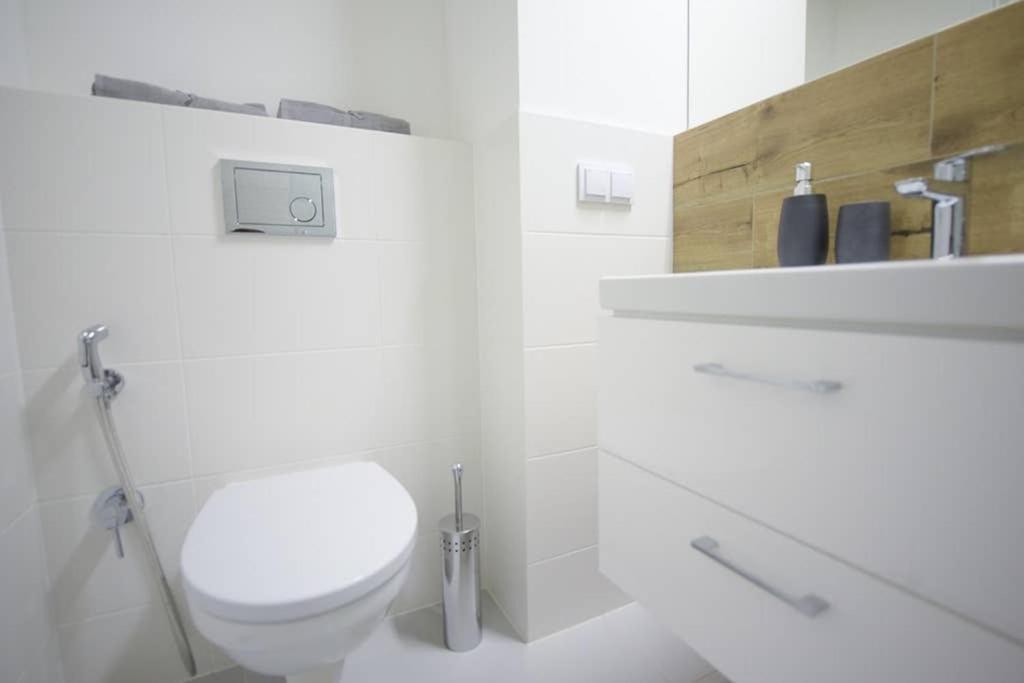 Bliska Wola Expo Central Apartment Warszawa Zewnętrze zdjęcie